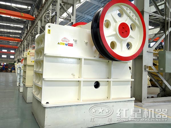 鐵礦石顎式破碎機(jī)廠(chǎng)家